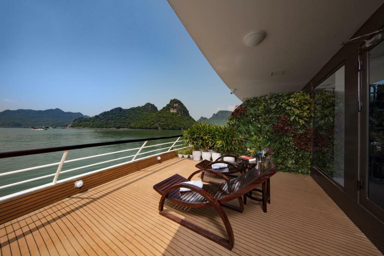 Scarlet Pearl Cruises - Wonder On Lan Ha Bay Hotel Hạ Long-öböl Kültér fotó