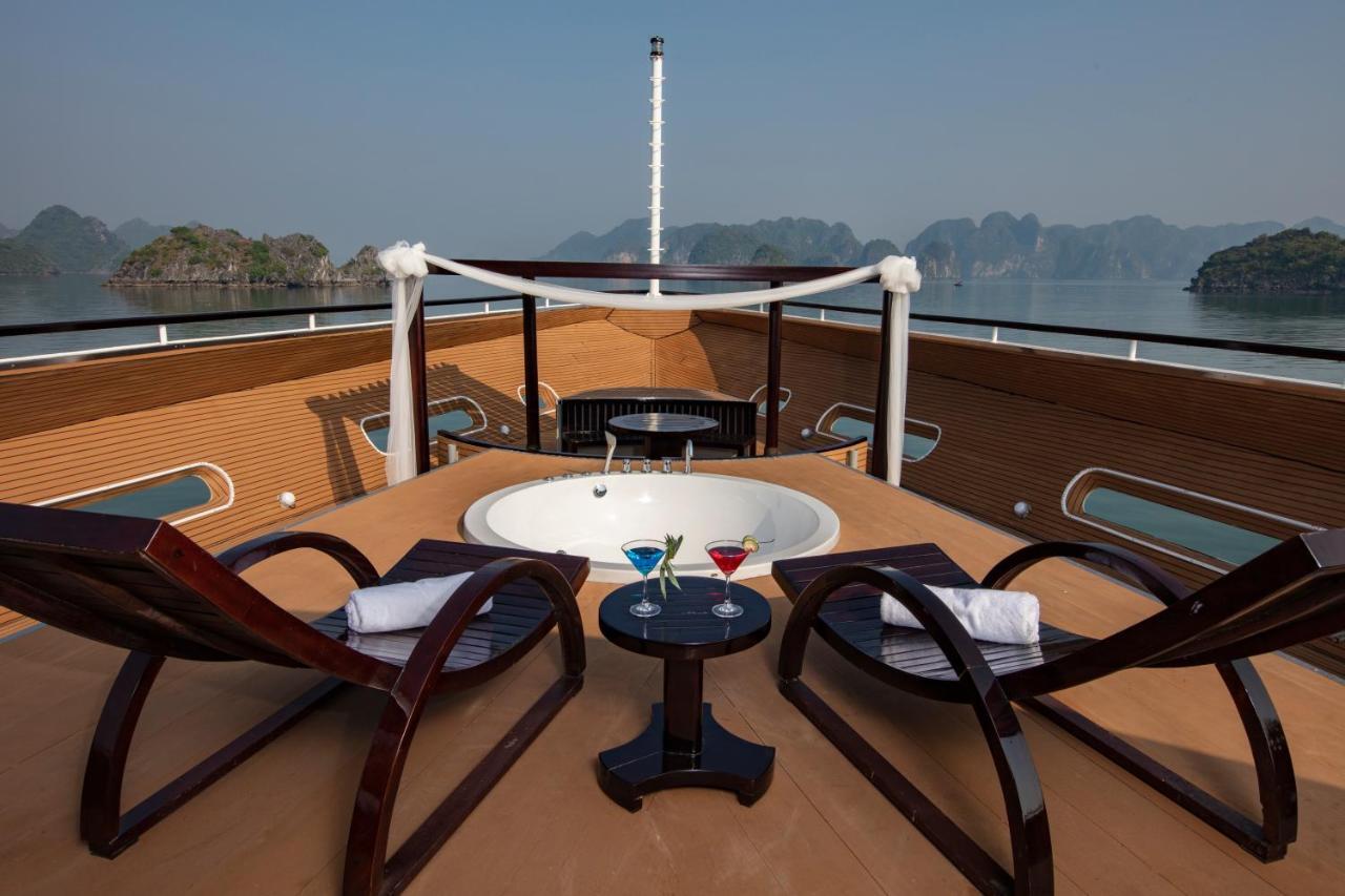Scarlet Pearl Cruises - Wonder On Lan Ha Bay Hotel Hạ Long-öböl Kültér fotó