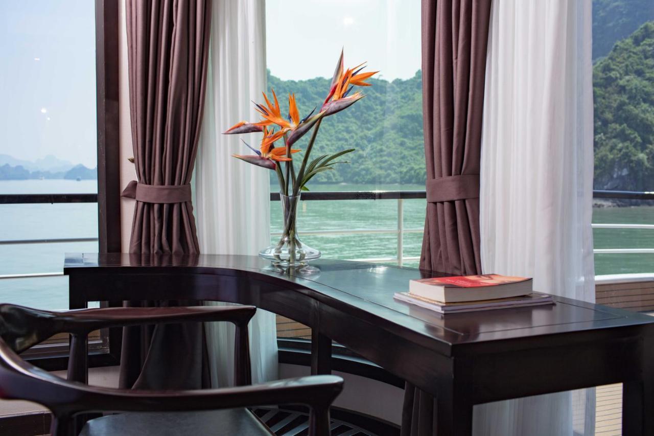 Scarlet Pearl Cruises - Wonder On Lan Ha Bay Hotel Hạ Long-öböl Kültér fotó
